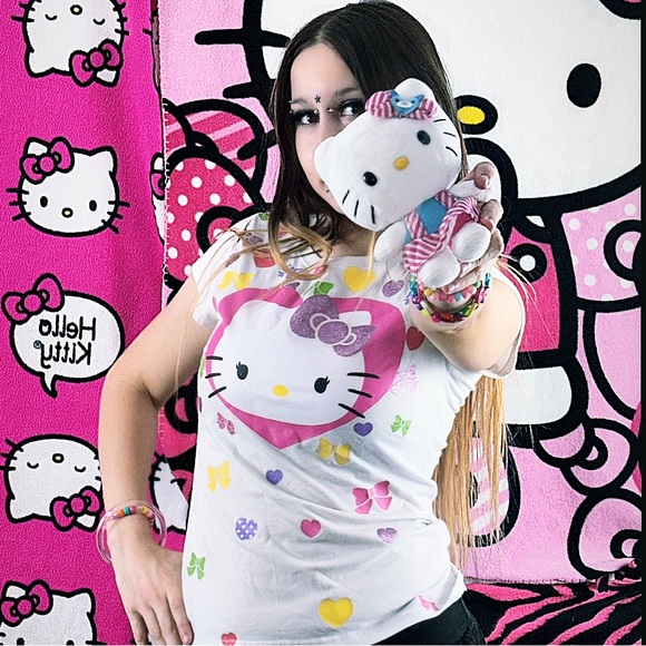 Meet your Posher, Makenzie - Picture 5 of 8